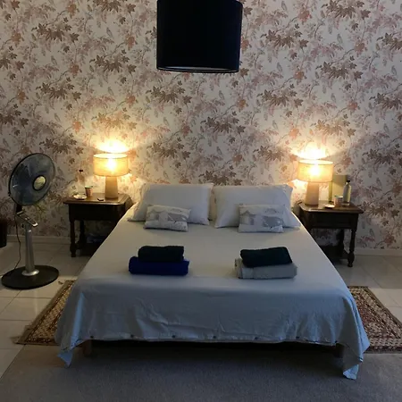 Bed & Breakfast Les Toits D'aniane Aniane